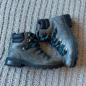 Sorel Lennox hiker booties